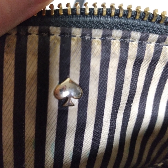 Kate Spade Black Cow Leather Crossbody Purse with Gold Tone Hardware - Picture 4 of 15